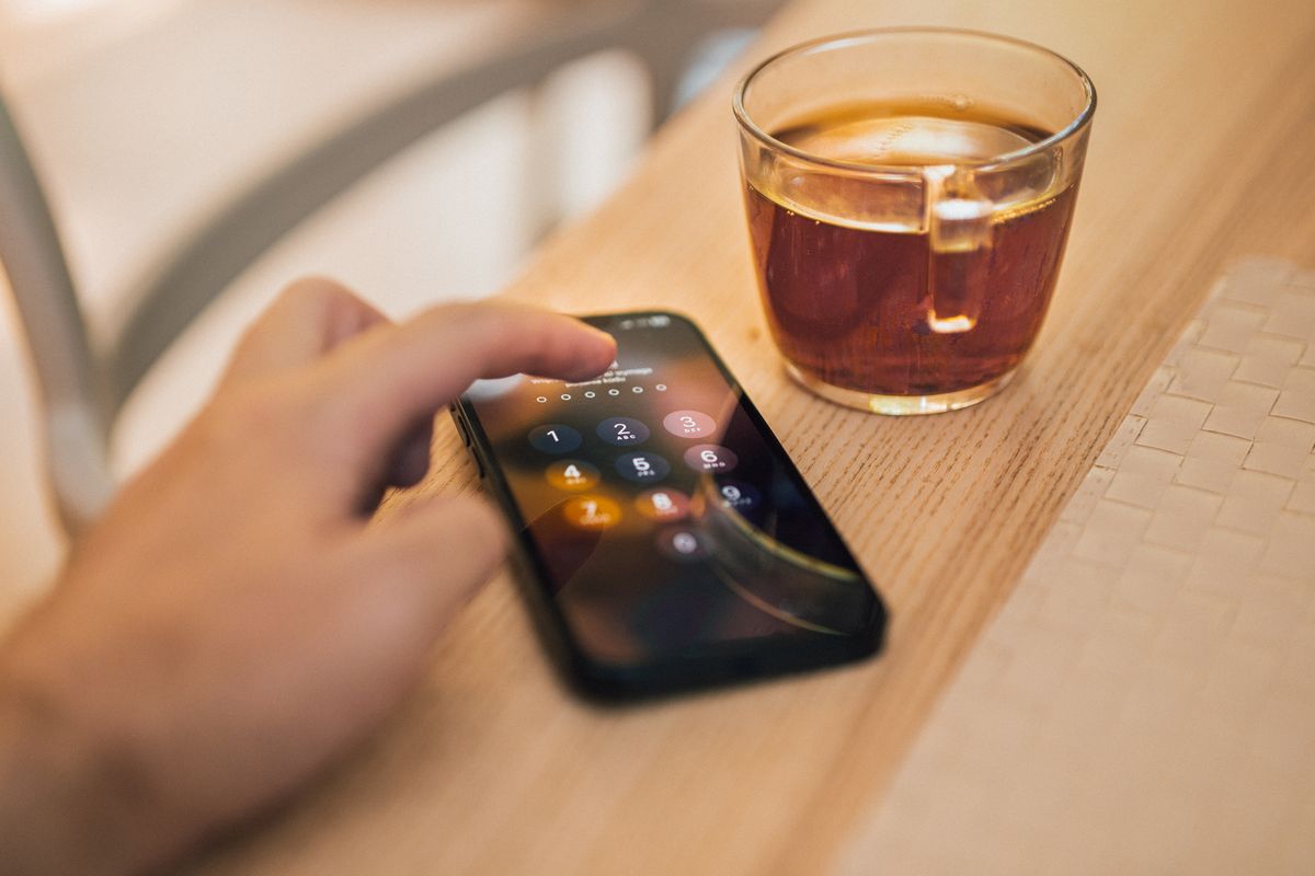 Smartphone Basics – Level 3: Lock Screen, Find-My, Backups and Permissions Audit course thumbnail
