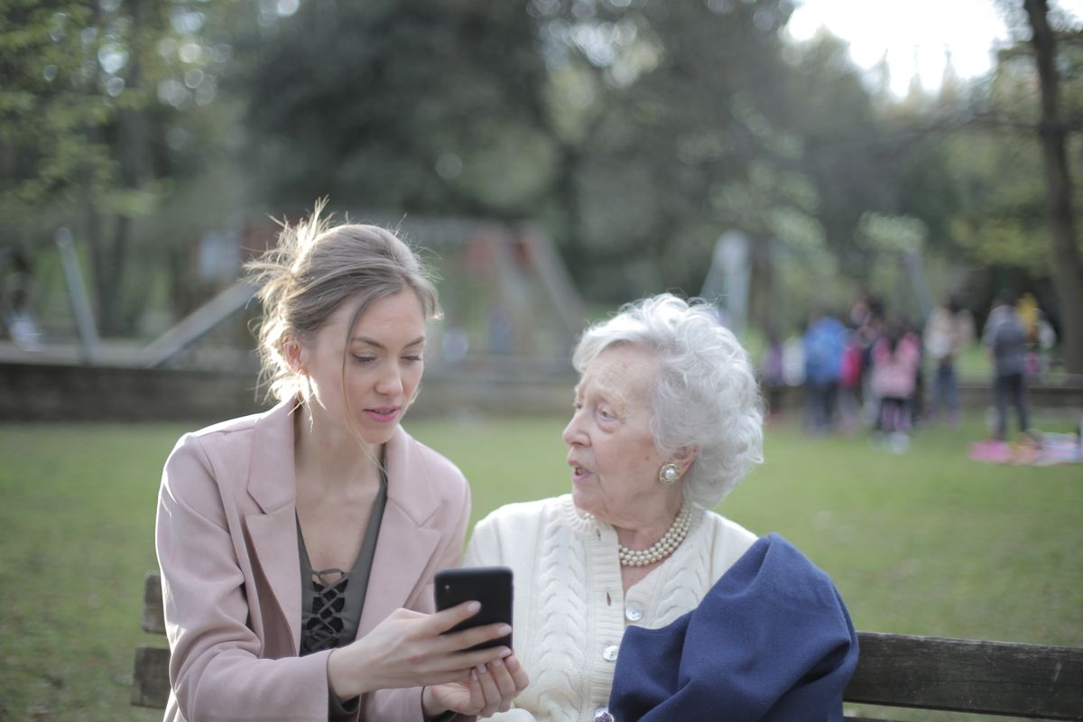 Staying Connected – Level 3: Helping a Family Member Get Set Up and Stay Safe